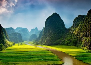*HANOI - HALONG BAY - NINHBINH - HANOI CITY TOUR 5 DAYS 4 NIGHTS - LUXURY CRUISE & BUFFET LUNCH from 195 USD/person only