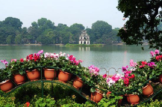 HANOI - HALONG - SAPA - FANSIPAN - NINHBINH 10 DAYS 9 NIGHTS from 499 USD/person only