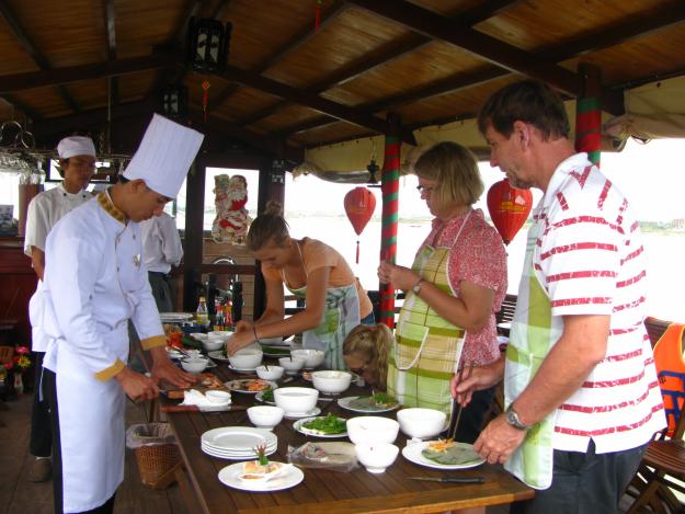 HOIAN FULL DAY COOKING TOUR
