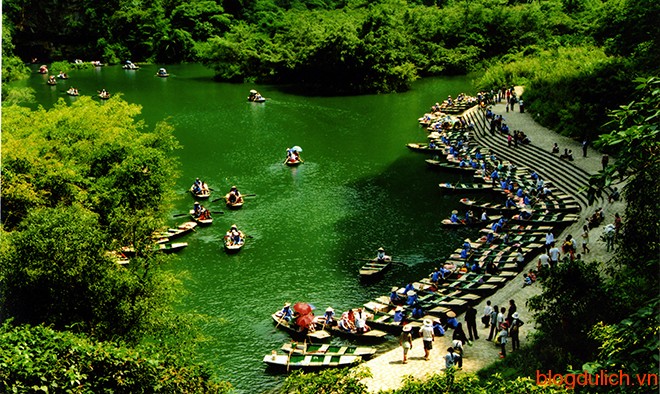 HIGHTLIGHTS OF VIETNAM 13 DAYS 12 NIGHTS from 520 USD/person only.